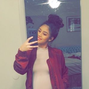 Meet your Posher, Its